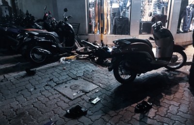 އިވުނީ ބާރު ގޮވުމެއްގެ އަޑު، ދެން ފެނުނީ ރައީސް ނަޝީދު އުރާލައިގެން ގެންދިޔަ ތަން