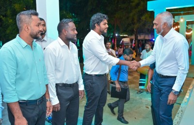 އައްޑު އަށް އެއްބަޔަކު ހޮވައިގެން އުޅޭތާ އެތައް ޒަމާނެއް، ރައްޔިތުންގެ އުއްމީދު ހާސިލެއް ނުވި: އަޒާން