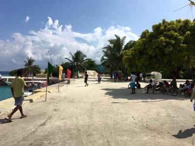 ޅައިމަގު ސްކޫލުން ސަސްޕެންޑުކުރި ޓީޗަރު ރަށުން ބާލައިފި