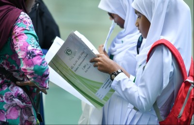 ދޮޅު އަހަރު ކިޔެވުމަށް ފަހު ބޮޑު ޗުއްޓީ އަށް