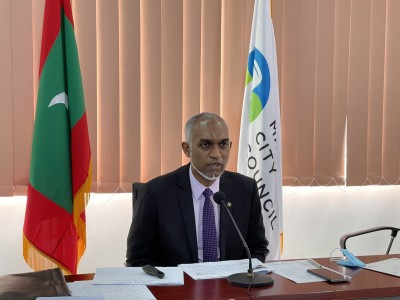 ހުވާ ކުރައްވައި މުއިއްޒު މާލޭ ސިޓީގެ މޭޔަރު ކަމާ ހަވާލުވެއްޖެ