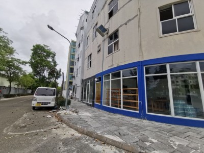 ހުޅުމާލޭގައި އޭސީ އެއް ހަރުކުރަން އުޅުނު މީހަކު ވެއްޓި ޒަަހަމް ވެއްޖެ