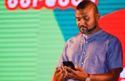 މޯލްޑިވް ގޭސްގެ ކުރީގެ އެމްޑީ މައުމޫންގެ މައްޗަށް ހަތް ދައުވާއެއް