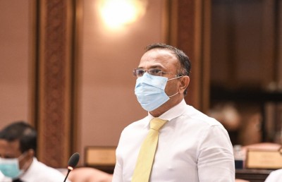 ސިވިލް ސާވިސްއާ ވަކިން ފޮރިން ސާވިސް ހިންގަން ބިލެއް ހުށަހަޅައިފި