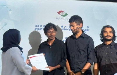 ދިވެހި ބަހުން ދައްކާ ވާހަކަ ލިޔުމަށް ބަދަލުކޮށްދޭ އެޕެއް އޭސީސީން ލޯންޗުކޮށްފި