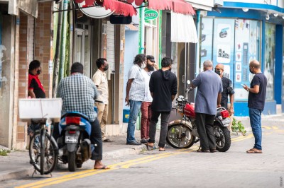 އިއްޔެ 900 އަށްވުރެ ގިނަ މީހުން ފިޔަވަޅުތަކާ ހިލާފުވެއްޖެ