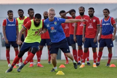 ޗައިނާއަށް އެތެރެވާން ހުއްދަ ނުލިބި ގައުމީ ޓީމު ވާނުވާގައި