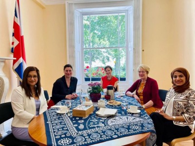 ވިމެން އިން ޑިޕްލޮމަސީ ނެޓްވޯކްގެ ރައީސާގެ މަގާމަށް ޑރ. ފަރަހަނާޒް