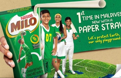 މައިލޯ ޕެކެޓަށް ކަރުދާސް ހޮޅި