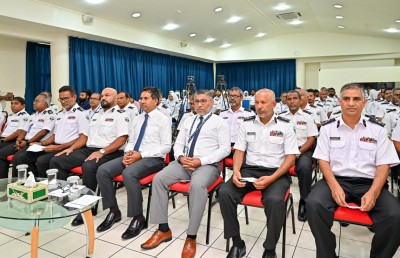 ކަސްޓަމްސްގެ ޑެޕިއުޓީ ކޮމިޝަނަރަކަށް އައްޔަންކުރެވޭނީ ޗީފް ސުޕްރިޓެންޑެންޓުން މަތީގެ ރޭންކަށް