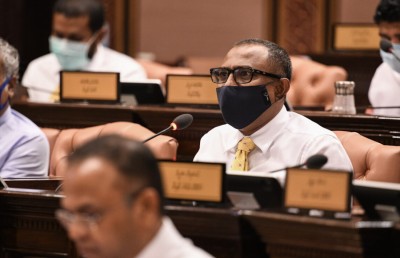ދައުލަތުގެ ވެރިންނަށް ގެދޮރު ދިނުމުގެ ބިލާ އެމްޑީޕީ ޕީޖީ ލީޑަރު ދެކޮޅު ހައްދަވައިފި