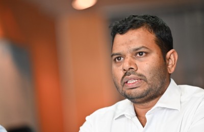 ޔާމީންގެ ވަކީލް ސިޔާޒަށް އިކޮނޮމިކް މިނިސްޓްރީގެ ސްޓޭޓް މިނިސްޓަރުކަން