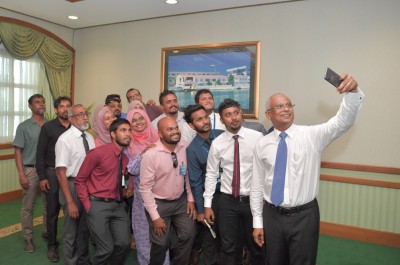 މީޑިއާތައް ރެގިއުލޭޓްކުރުމުގައި ސަރުކާރުން ނުފޫޒުފޯރުވުން ހުއްޓާލަން ގޮވާލައިފި