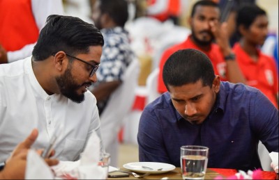 މަހުލޫފުގެ ހޫނު ޖަވާބުތައް: ގައިގައި ޖަހައިފި، އެހެންވެ ދުލެއް ނެތް!