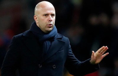 ޑަޗު ކޯޗުންނަށް ޕްރިމިއާ ލީގަކީ ބިރެއް؛ ލިވަޕޫލުގައި ސްލޮޓަށް ސަލާމަތް ވެވިދާނެތަ؟