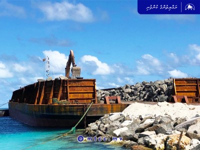 ދިއްގަރު ގޮނޑުދޮށް ހިމާޔަތްކުރުމަށް ބޮޑު ހިލައިގެ ދެވަނަ ޝިޕްމަންޓް ގެންގޮސްފި