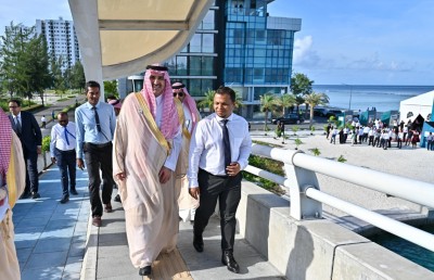 އެއާޕޯޓު މަޝްރޫއު ހިމެނޭ ގޮތަށް މުހިންމު ދެ ލޯނެއް ސައުދީ ފަންޑުން ދީފި
