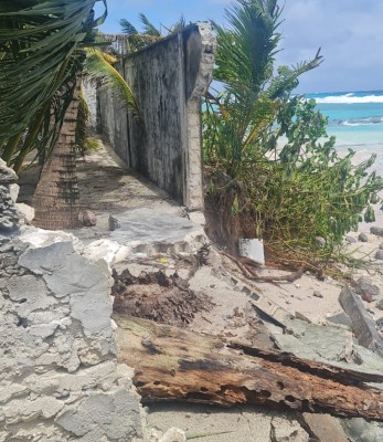 ރާޅު އަރައި ހިތަދޫ ދެ ގެއެއްގެ ފާރު ވެއްޓިއްޖެ