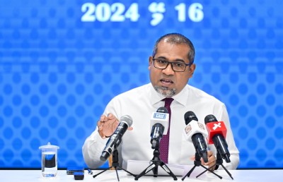 އާ ގާނޫނާ އެކު ކާބޯތަކެތި އެތެރެކުރެވޭނީ ޓެސްޓުކޮށް، ރައްކާތެރިކަން ކަށަވަރުކުރުމަށްފަހު