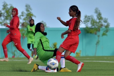 ގައުމީ އަންހެން ޓީމުގެ ތަމްރީންތަކަށް ޔޫއޭއީއަށް