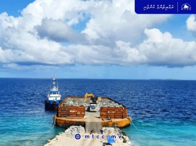ފޯކައިދޫ ބަނދަރު މަޝްރޫއުގެ 41 ޕަސަންޓު މަސައްކަތް ނިންމައިފި