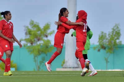 ގައުމީ އަންހެން ޓީމު އޭދަފުށި އަތުން މޮޅުވެއްޖެ