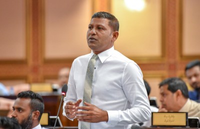 ބޮޑުފިނޮޅުގެ މައްސަލައިގަ މެމްބަރު ރިޒާގެ މައްޗަށް ހިއުމަން ޓްރެފިކިން ދައުވާ އުފުލައިފި