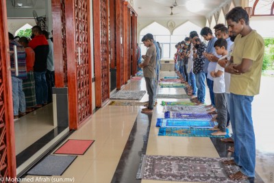 މޮނިޓަރިން ނެތްނަމަ ނަމާދުގައި ގުނޫތު ނާޒިލާ ނުކިޔާނެ