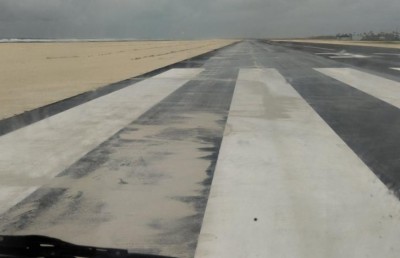 ހޯރަފުށީ އެއާޕޯޓުގެ ރަންވޭއަށް ވެލި އަރައި ދަތުރުތައް ކެންސަލްކޮށްފި