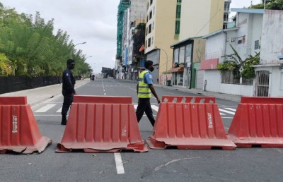 މުސްލިމުންނަށް ކުރާ އަނިޔާއާ ދެކޮޅަށް ޗައިނާ އެމްބަސީ ކައިރީގައި މުޒާހަރަކޮށްފި