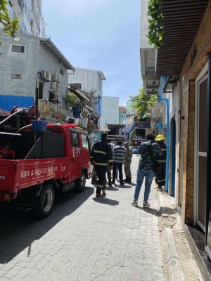 ފަޔާ އެކްސްޓިންގުއިޝާ ފުޅިއެއް ގޮވައި ދެ މީހަކަށް އަނިޔާވެއްޖެ