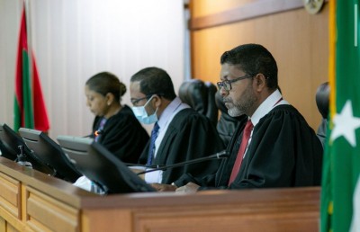 ދަށު ކޯޓުތަކުގެ ފަނޑިޔާރުން ވެސް ޝަރީއަތުގައި ގައުން ލާންޖެހޭ ގޮތަށް ހަމަޖައްސައިފި