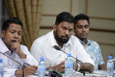މެމްބަރުންގެ ގެކޮޅު ކައިރިން ޕާކިން ސްލޮޓު ހަމަޖައްސަން ހުށަހަޅަނީ