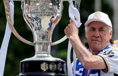 ރެއާލުން ގޮތް ނިންމީ އަންޗެލޮޓީ ވާހަކަ ދެއްކި ގޮތާ ހިލާފަށް