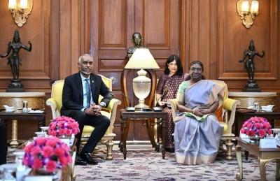 ރައީސް މުއިއްޒު އިންޑިއާގެ ރައީސްއާ ބައްދަލުކުރައްވައިފި