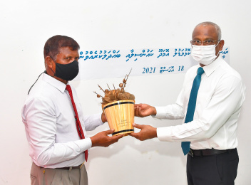 އެންމެ ބޮޑު ދެ މައްސަލައަކީ ހަރުކަށި ފިކުރާ ޑްރަގް: ރައީސް