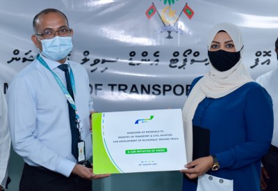 ހުޅުމާލޭގައި ޑްރައިވިން ޓްރެކެއް އަޅަން އެބްޑަބްލިޔުއެސްސީއިން ތަކެތި ހަދިޔާކޮށްފި