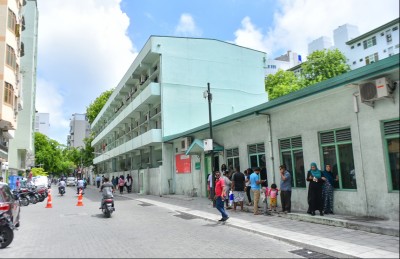 ރޯގާތައް ފެތުރޭ އަދަދު ކޮންޓްރޯލް ނުވެ އިތުރުވަނީ