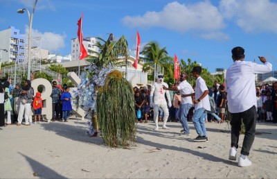 އިސްލާމީ އަހުލާގައި ސަގާފަތާ ތައާރުޒު ނުވެ އީދު ފާހަގަކުރަން މިނިސްޓަރު ޝަހީމް އެދިވަޑައިގެންފި