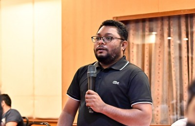 އަޒްމީނަށް ދިނީ ކުރިން ކުރި މަސައްކަތުގެ އަގަށް ޖެހޭ ފައިސާ: ޕީއެސްއެމް