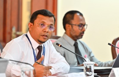 އާންމުކޮށް ހުޅުވާލައިގެން މާލީ ހާލަތު ކިޔައި ދެއްވަން މިނިސްޓަރު ނިންމަވައިފި