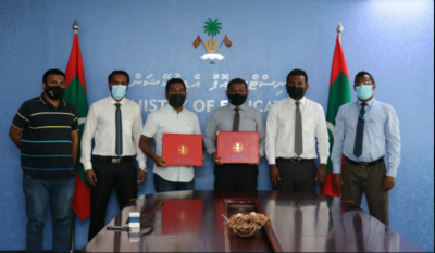 މުކުރިމަގު ސްކޫލް އޮފީސް އިމާރާތުގެ އެއްބަސްވުމުގައި ސޮއިކޮށްފި