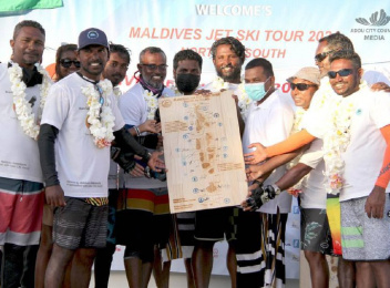 ޖެޓްސްކީ ޓުއާ އައްޑޫއިން ނިންމާލައިފި، އައްޑޫ މޭޔަރު ވިދާޅުވީ މިއީ ސަރަހައްދީ ރެކޯޑެއް ކަމަށް