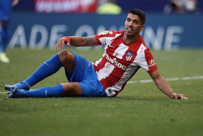 ފަހަތުން އަރައި ގެޓާފޭ ބަލިކޮށް، އެތްލެޓިކޯ އެއްވަނައަށް