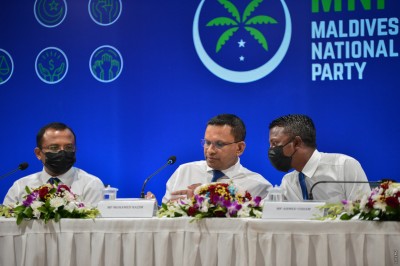 ވެރިކަން ހޯދަން ކޯލިޝަން ހަދާކަށް ނުޖެހޭ: ރިޔާޒް