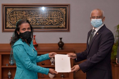 ފިޔަވަތީގެ ކަންކަން ގާތުން އެބަ ބަލަން: ޗިލްޑްރަންސް އޮމްބަޑްސްޕާސަން