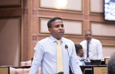 ކޮވިޑު ހާލަތުގައި ރައްޔިތުން ބަނޑަށް ނުޖެހި ތިބީ ސަރުކާރުގެ ހާރިޖީ ސިޔާސަތު ވަރުގަދަވުމުން: އަހްމަދު