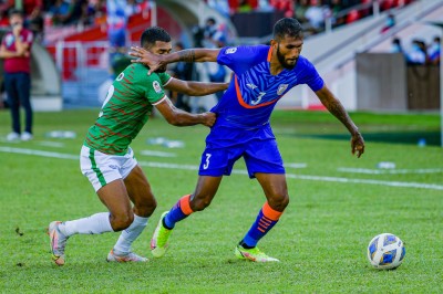 ކުޅުންތެރިޔަކު މަދުކޮށް ކުޅެ، ބަންގްލަދޭޝްއިން ވަރުގަދަ އިންޑިއާ ހިފަހައްޓައިފި
