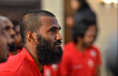 ދަގަނޑޭ ނުފެނުނު ސަބަބު ކޯޗު ހާމަކޮށްފި