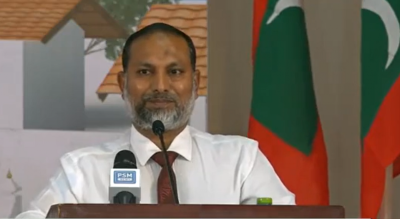 ގައުމަށް ޓަކައި ކާބަފައިންގެ ގުރުބާނީއާ މެދު ފަހުރުވެރިވާން ޖެހޭ: މިނިސްޓަރު އިމްރާން